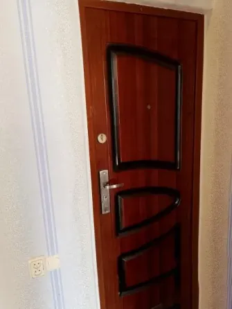 1 к кв 42 м2 2\5 макеевка центрально городской рн черемушки кврт химик 2.3 млн руб Макеевка