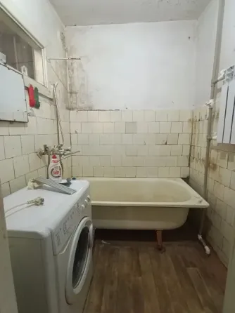 Продам 3-х комнатную квартиру в г. Зугрэс, ул. Корниенко Зугрэс