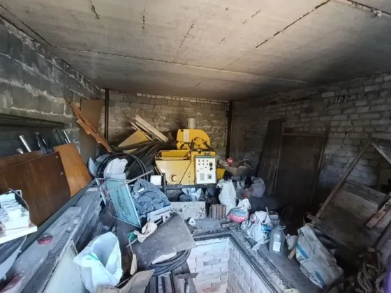 Продам гараж в г. Харцызске, Трубная сторона, кооператив "Лада" Харцызск