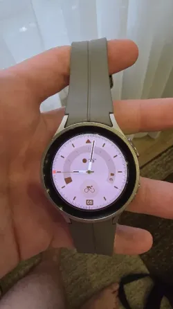 Продам Часы Samsung Макеевка