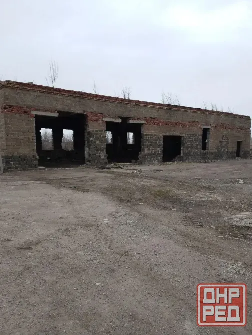 Идеальная площадка для вашего бизнеса! Здание под восстановление + 1 га территории в Харцызске. Харцызск - изображение 1