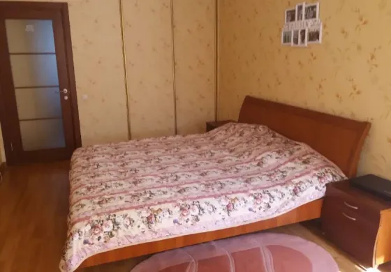 Сдам 2к квартиру, Калининский район, красные дома за магазином Молоко Донецк