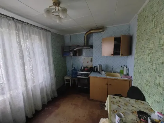 Продам просторную Четырехкомнатную Квартиру в Ленинском Районе!!! Донецк