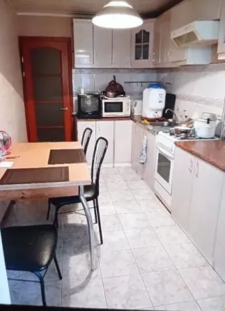 Срочно продам 4-х комнатную квартиру в Ворошиловском районе Донецк