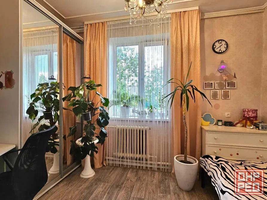 Продам благоустроенную квартиру на земле Торез - изображение 4