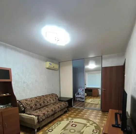 Сдаю квартиру в Буденовском районе. Ориентир: мкр-Солнечный Донецк