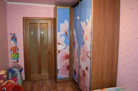 3 к кв 60м2 3\5 макеевка центрально городской рн кврт шахтерский 8.3 млн руб Макеевка