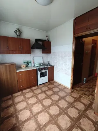 Срочно продам 1-но комнатную квартиру в Ленинском районе ( Голубой -1) Донецк