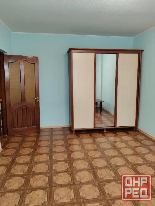 Срочно продам 1-но комнатную квартиру в Ленинском районе ( Голубой -1) Донецк - изображение 3