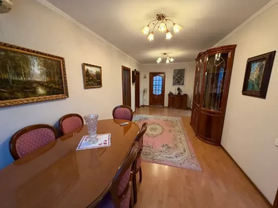 Продажа 4-комнатной Квартиры в Ворошиловском районе-Центр Города-Набережная-Тихий, Уютный Двор Донецк