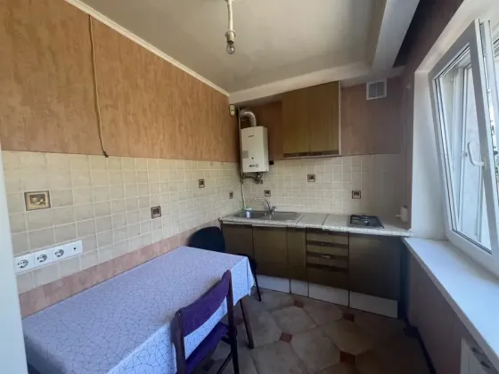 Срочно продам 3х комнатную квартиру в Ворошиловском районе Донецк