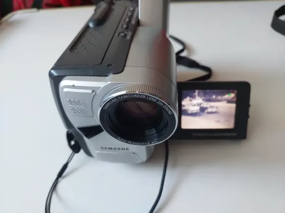 Видиокамера Samsung VP-L905D PAL video Hi8 Рабочая Донецк