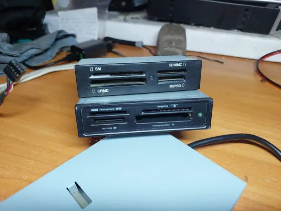 Кардридеры под старые карты - SmartMedia, Memory Stick, CompactFlash Донецк