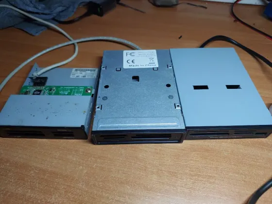 Кардридеры под старые карты - SmartMedia, Memory Stick, CompactFlash Донецк