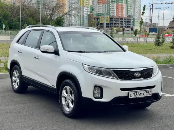 Шикарный Kia Sorento на механике Донецк