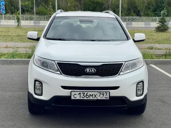 Шикарный Kia Sorento на механике Донецк
