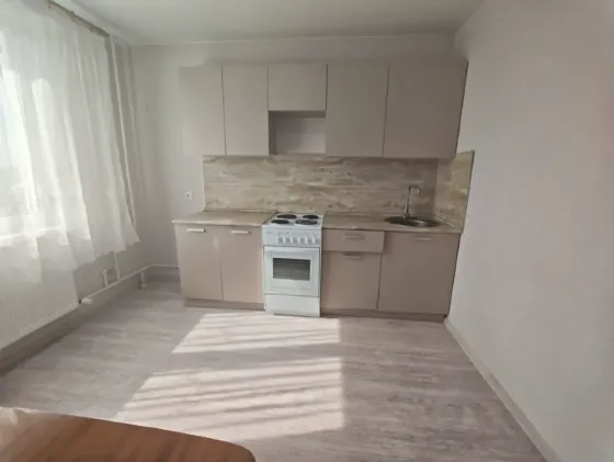 Продается 2-комнатная квартира в Приморском районе Мариуполь