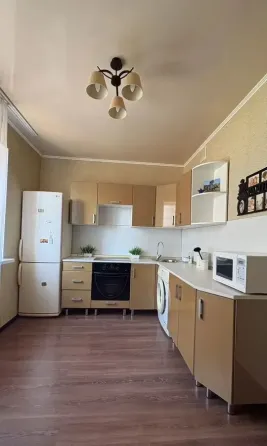 Сдается большая однокомнатная квартира в Донецке Донецк