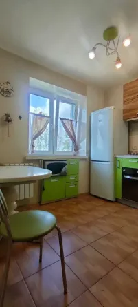 Срочно сдам двухкомнатную квартиру в Кировском районе, ориентир мкрн Солнечный Донецк