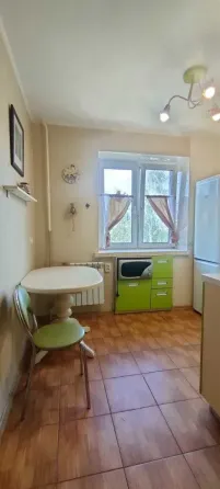 Срочно сдам двухкомнатную квартиру в Кировском районе, ориентир мкрн Солнечный Донецк