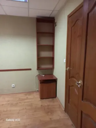 Продам 3-х комн. квартиру - офис Донецк