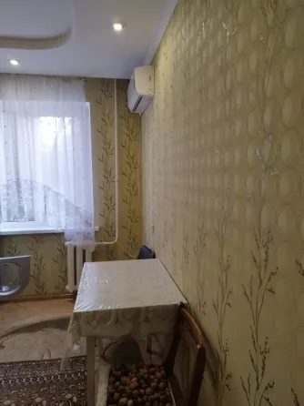 Продам 2-х ком.кв. Текстильщик , рядом рынок. Документы готовы. Донецк