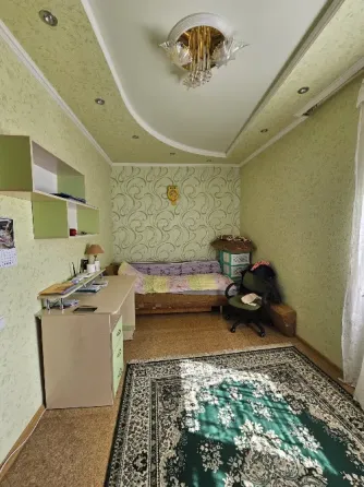 Продам 3к крупногабаритную Сталинку площадью 81 кв м. Макеевка