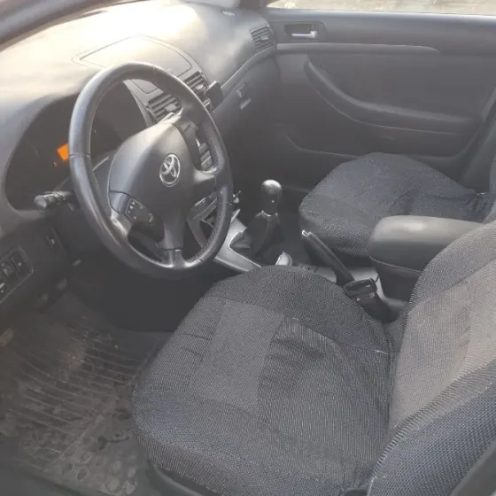 Продам Toyota Avensis Макеевка