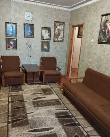 Сдам трехкомнатную квартиру в Киевском районе, переулок Россини! Донецк