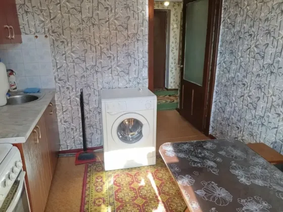 Сдается крупногабаритная 1-квартира Буденновский район пл.Буденного. Донецк