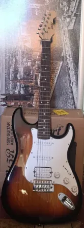 Электрогитара Homeage HEG320SB, комбоусилитель Cort CM15R EU DB, и ремень для гитары от Dunlop Макеевка