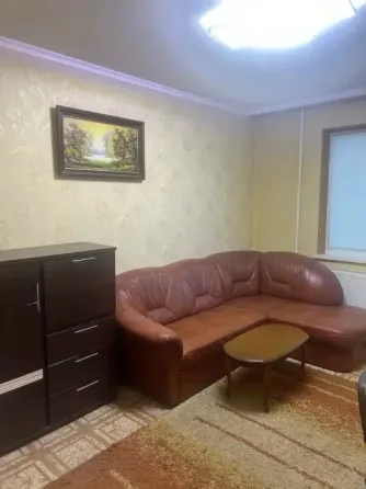 Продается 3 ком ориентир пл Бакинских Комиссаров Донецк