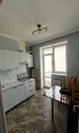 сдаю однокомнатную квартиру 37.0 м² этаж 4/10 в ворошиловском районе, ориентир динамо Донецк