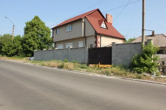 Сдам 2х этажный дом в Макеевке Макеевка