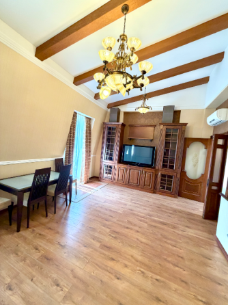 Липки. Продажа 5-ти комн.кв-ры. Донецк