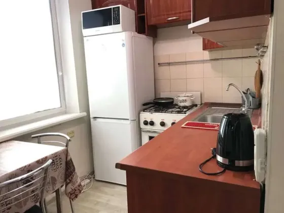 Сдается квартира однокомнатная на срок от 6мес. для порядочных людей. Ворошиловский район Донецк