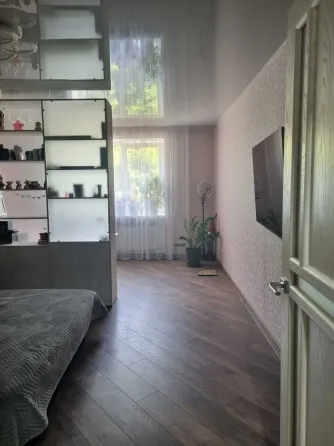 сдается 2-ая квартира 52м², в калининском районе на улице марии ульяновой. Донецк