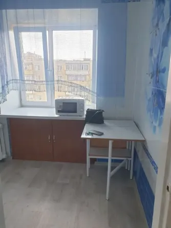 Сдам 2-комнатную квартиру с хорошим ремонтом в Ленинском районе в мкр районе Боссе квартира 40 квадр Донецк