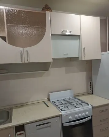 сдам квартиру на университетской изумруд Донецк
