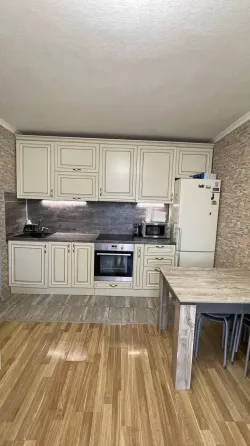 сдаю 2 ком. квартиру на долгий срок! Донецк