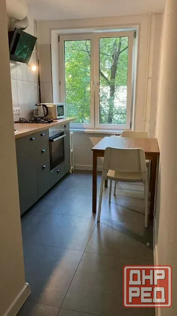 сдаю двухкомнатную квартиру 47.0 м² этаж 3/5 город донецк, калининский район, медицинский колледж, б Донецк - изображение 1