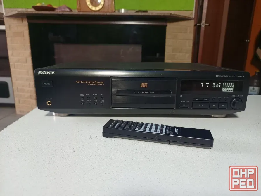 Проигрыватель CD дисков "SONY" CDP-XE700. Донецк - изображение 1