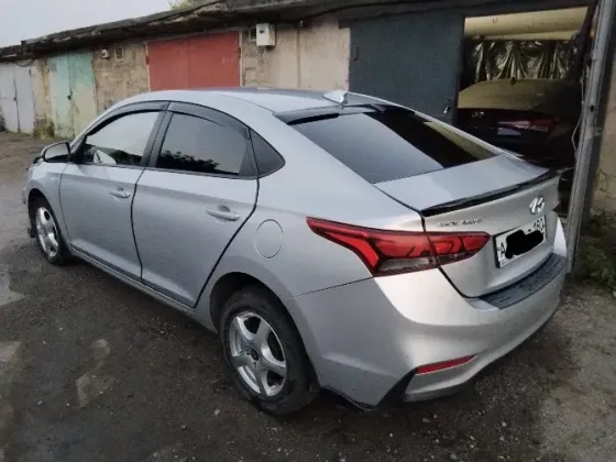 Продам Hyundai Solaris Донецк