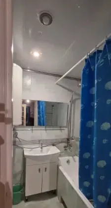 Сдам 3 х комнатную квартиру в Ворошиловском районе ул. Розы Люксембург Донецк