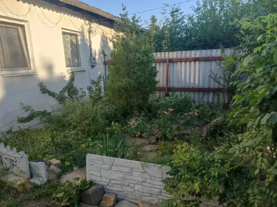 Продам 1/2 дома, пос. Свердлово Макеевка