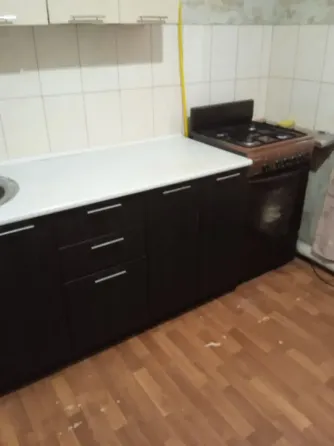 Продам квартиру Зугрэс