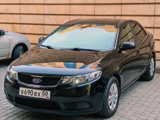 2013 Kia Cerato 1.6 Донецк