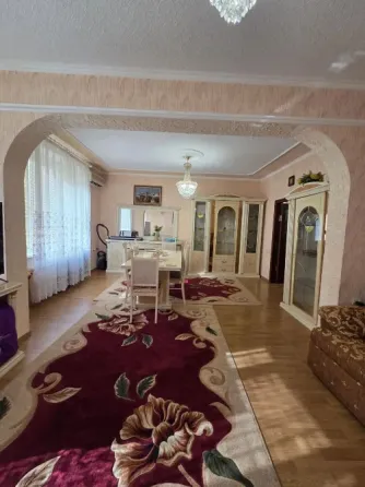 Крупногабаритная 3-х ком. квартира 85 м2 в Макеевке, ц-городской р-н, ул. Островского Макеевка