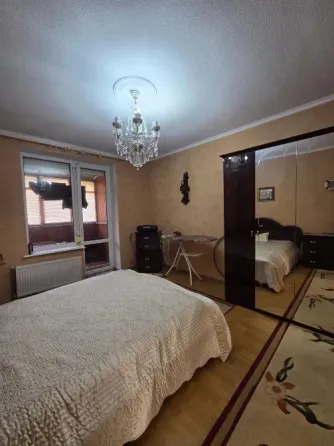 Крупногабаритная 3-х ком. квартира 85 м2 в Макеевке, ц-городской р-н, ул. Островского Макеевка