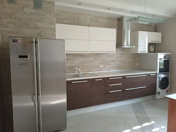 Продам 3-х комн. квартиру в новострое Донецк
